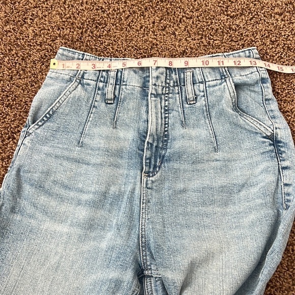 Dynamite Cindy Super High Rise Light Wash Jeans size 28 - Picture 5 of 9
